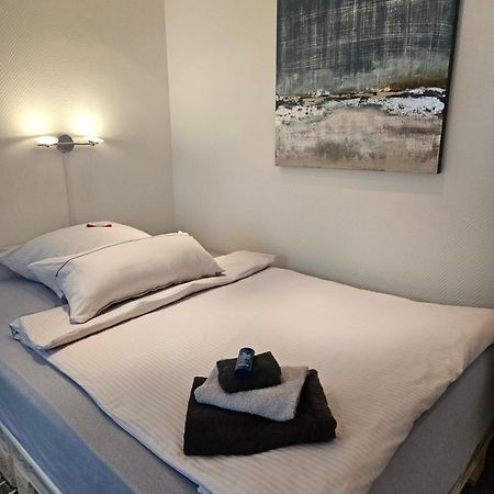 Standardzimmer Nahe Messe Und Airport Düsseldorf Eksteriør bilde