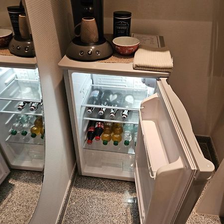 Standardzimmer Nahe Messe Und Airport Düsseldorf Eksteriør bilde